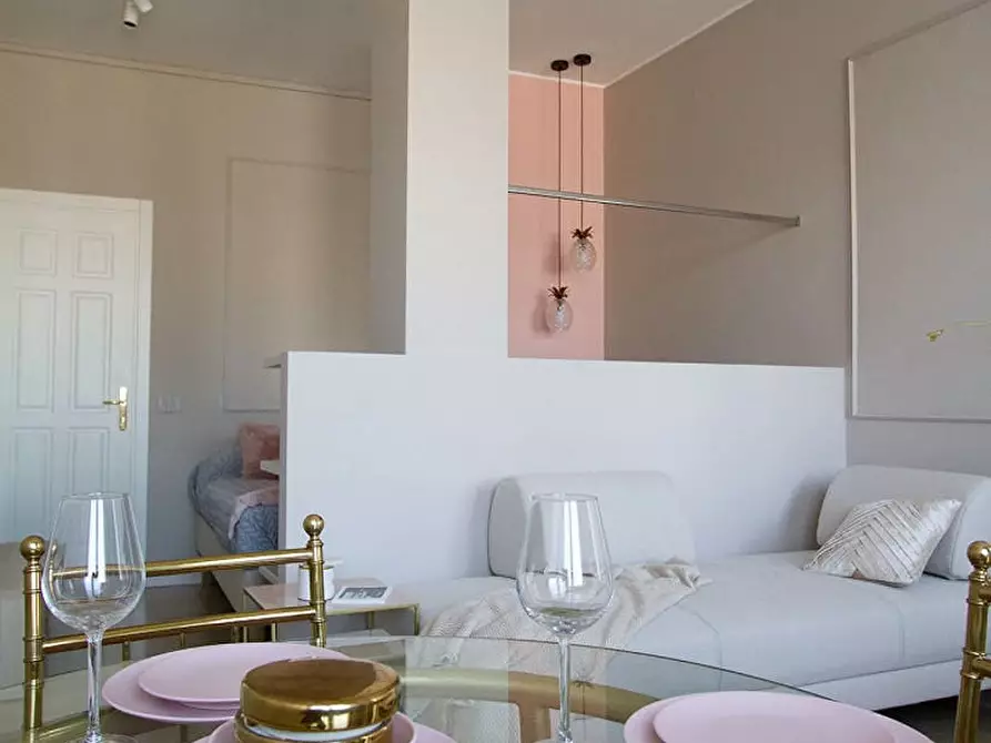 Immagine 12 di Appartamento in affitto  in Via dei Piatti8 a Milano