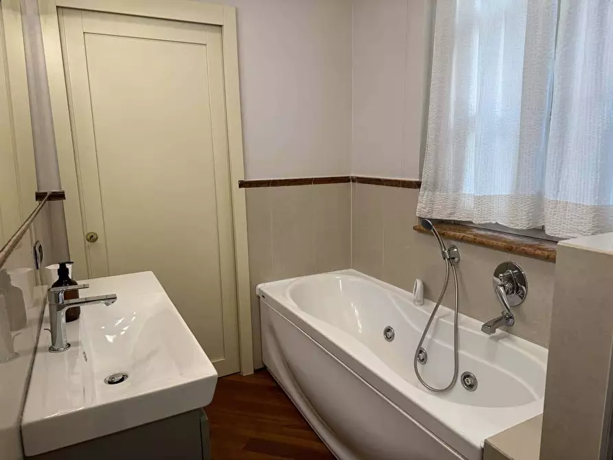 Immagine 9 di Appartamento in affitto  in Via Vittorio Emanuele II35 a Monza