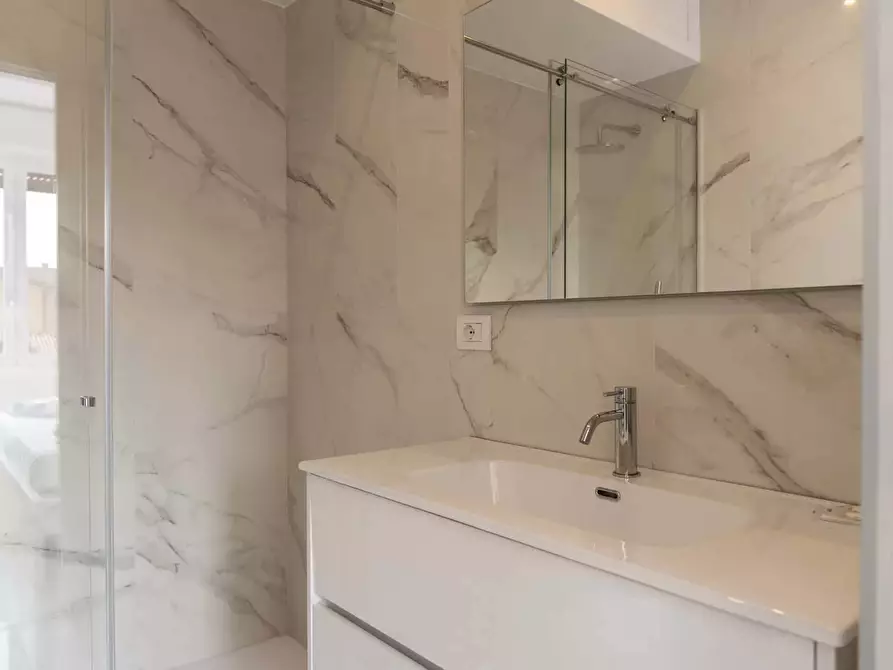 Immagine 11 di Appartamento in affitto  in Via Melchiorre Gioia1 a Milano