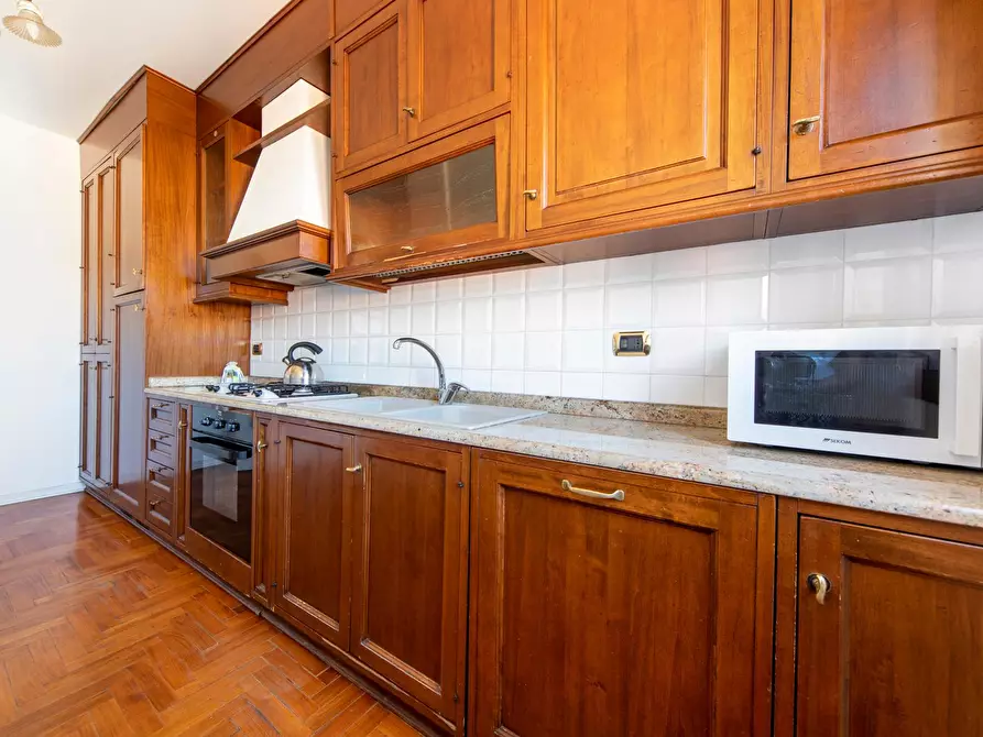 Immagine 5 di Appartamento in affitto  in Via Battindarno13 a Bologna