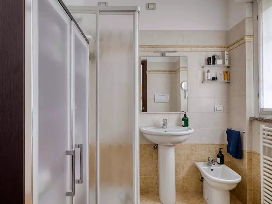 Immagine 17 di Appartamento in affitto  in Via Scaldasole6 a Milano