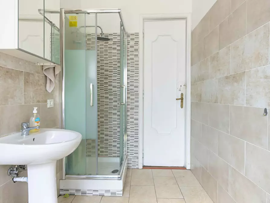 Immagine 5 di Camera in affitto  in Via Aldo Barbaro15 a Torino