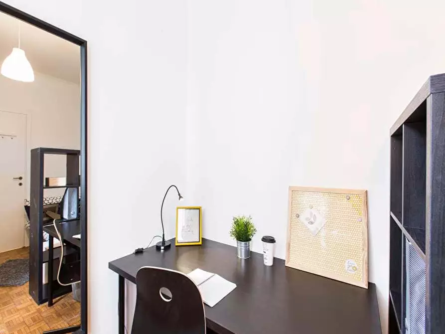 Immagine 3 di Camera in affitto  in Via Leone Tolstoi64 a Milano