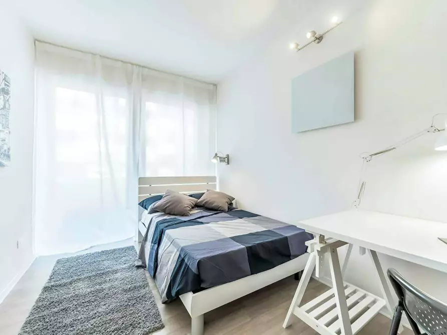 Immagine 2 di Camera in affitto  in Via Milano a Venezia