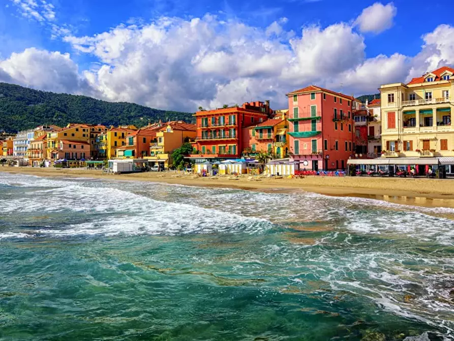 Immagine 27 di Appartamento in affitto  in Via Margherita Morteo Ollandini39 a Alassio