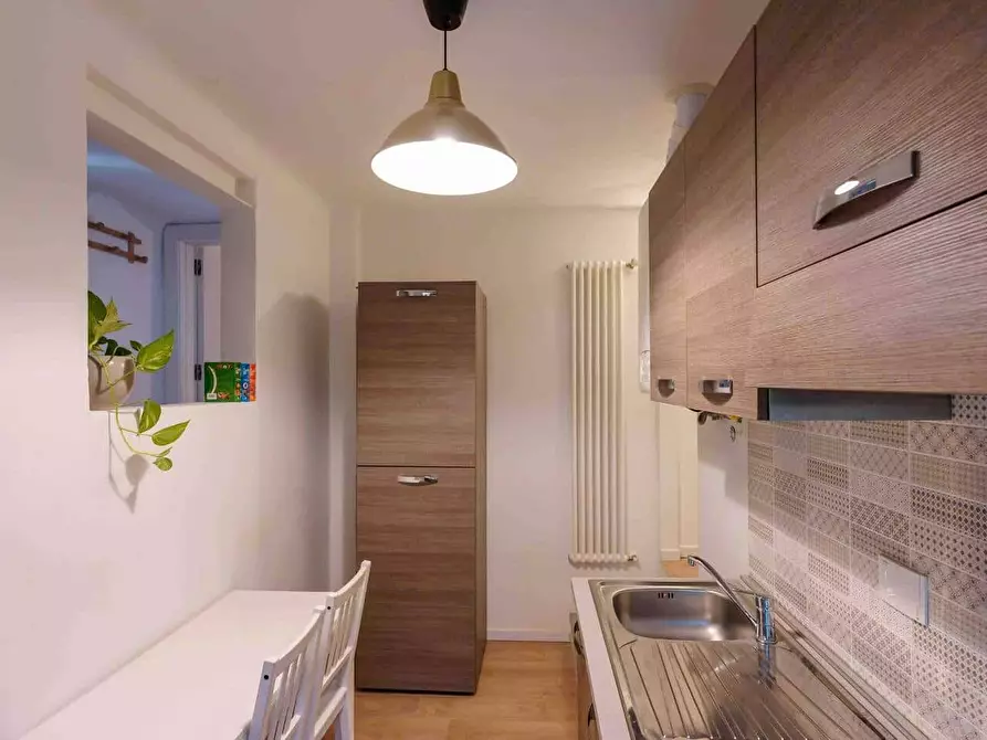 Immagine 10 di Appartamento in affitto  in Via del Rondone22 a Bologna