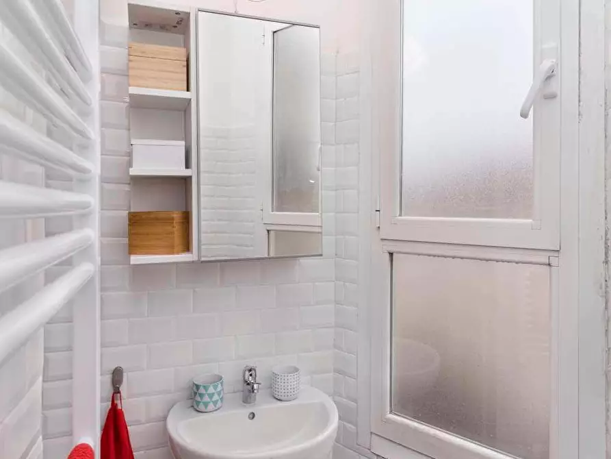 Immagine 10 di Appartamento in affitto  in Via Paolo Bassi22 a Milano