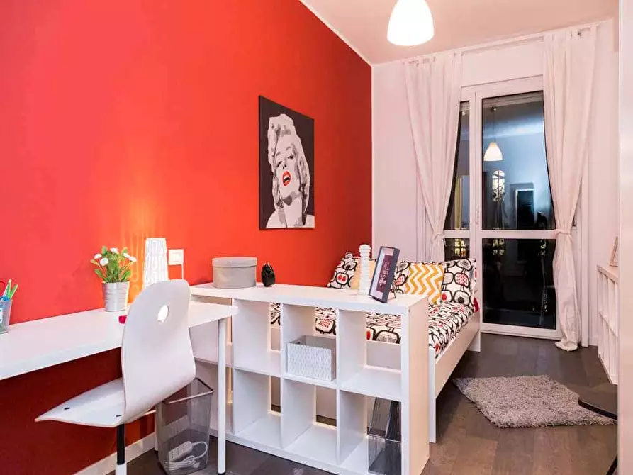 Immagine 5 di Camera in affitto  in Via Antonio Canova25 a Milano
