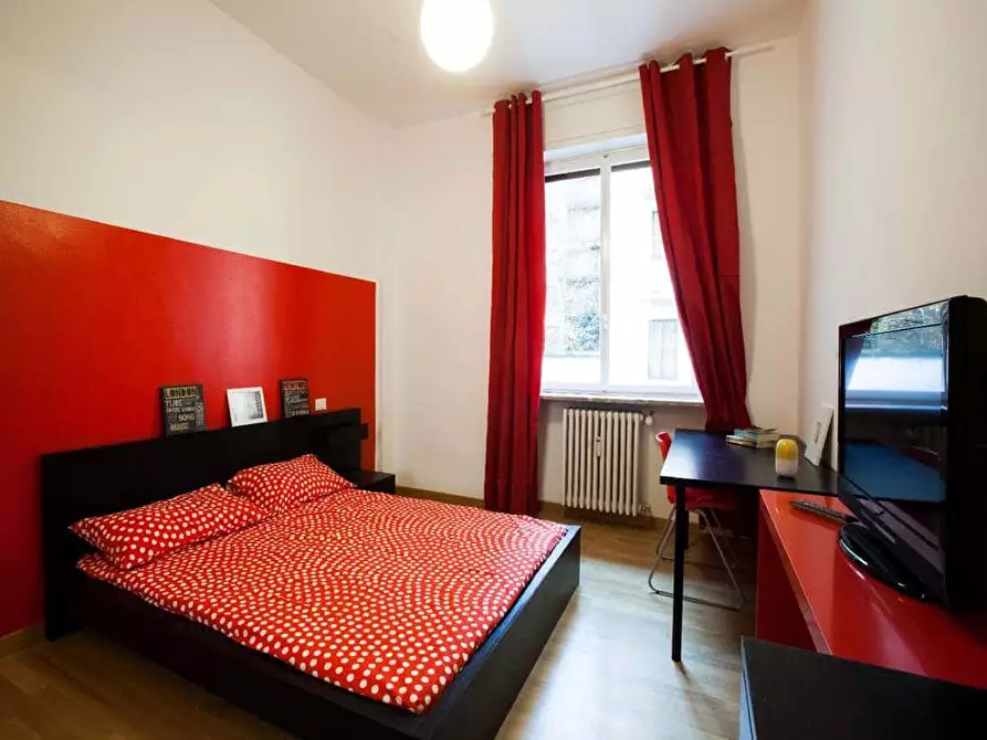 Immagine 3 di Camera in affitto  in Via Ravizza34 a Milano