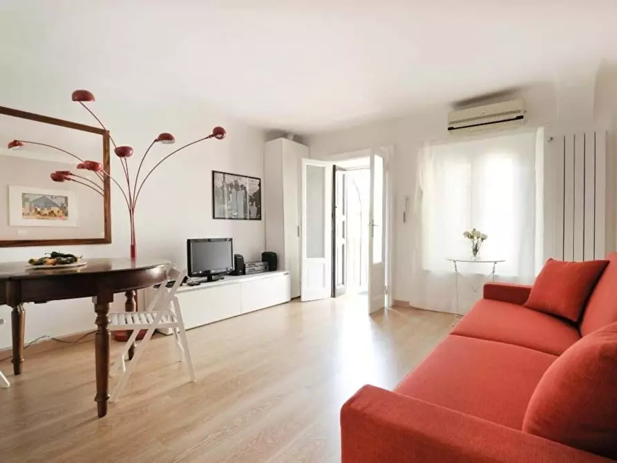 Immagine 13 di Appartamento in affitto  in Via Vigevano15 a Milano