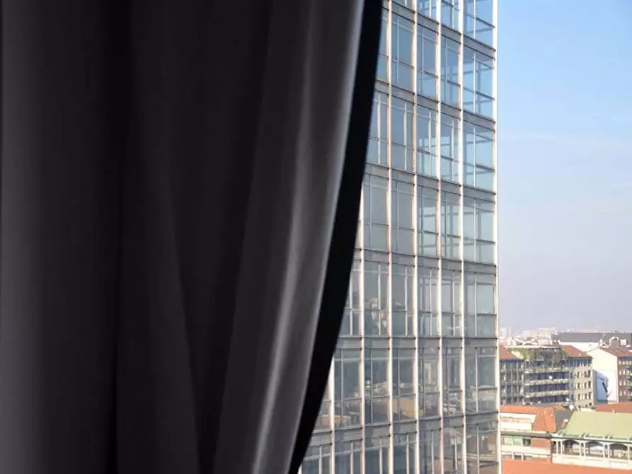 Immagine 14 di Camera in affitto  in Via Gustavo Fara39 a Milano