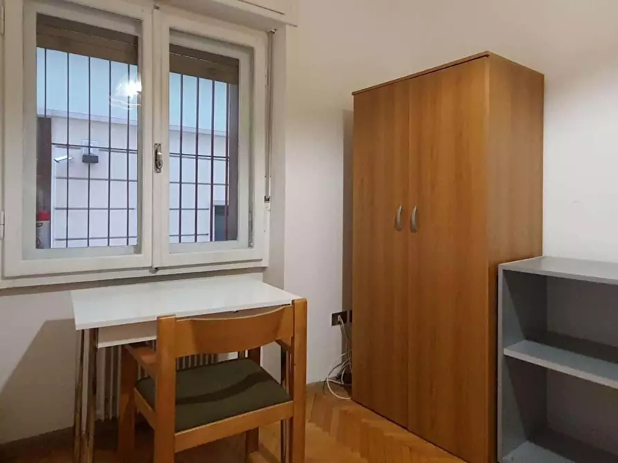 Immagine 12 di Camera in affitto  in Via San Giovanni a Trento