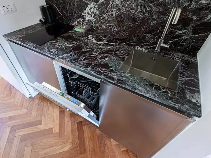 Immagine 21 di Appartamento in affitto  in Via Giordano Bruno11 a Milano