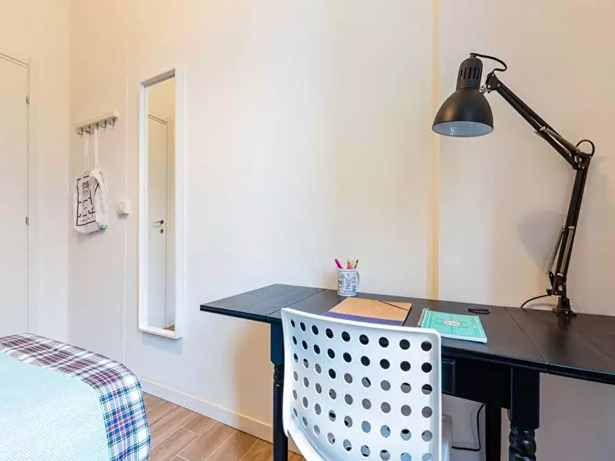 Immagine 6 di Camera in affitto  in Viale Alfredo Oriani26 a Bologna