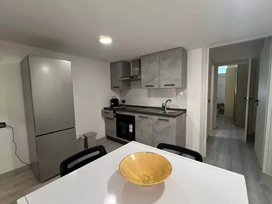 Immagine 15 di Appartamento in affitto  in Via Breno1 a Milano