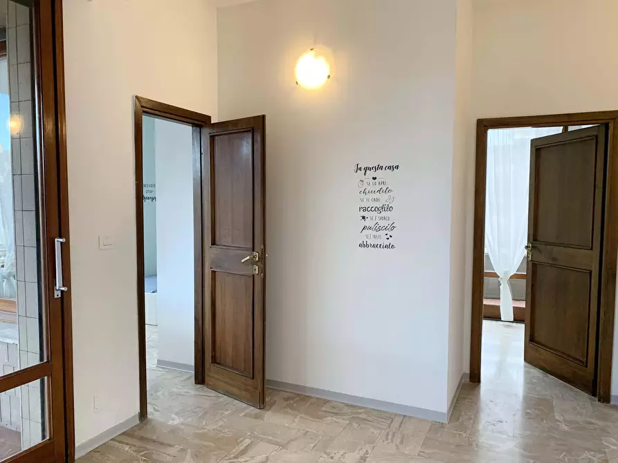 Immagine 29 di Camera in affitto  in Viale Francesco Redi45 a Firenze