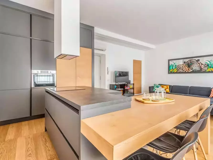 Immagine 13 di Appartamento in affitto  in Via Lecco10 a Milano