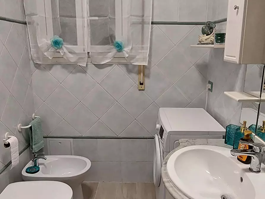 Immagine 24 di Appartamento in affitto  in Via Pescaglia6 a Roma
