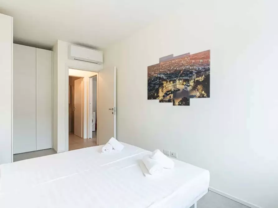 Immagine 18 di Appartamento in affitto  in Via Ippolito Rosellini2 a Milano