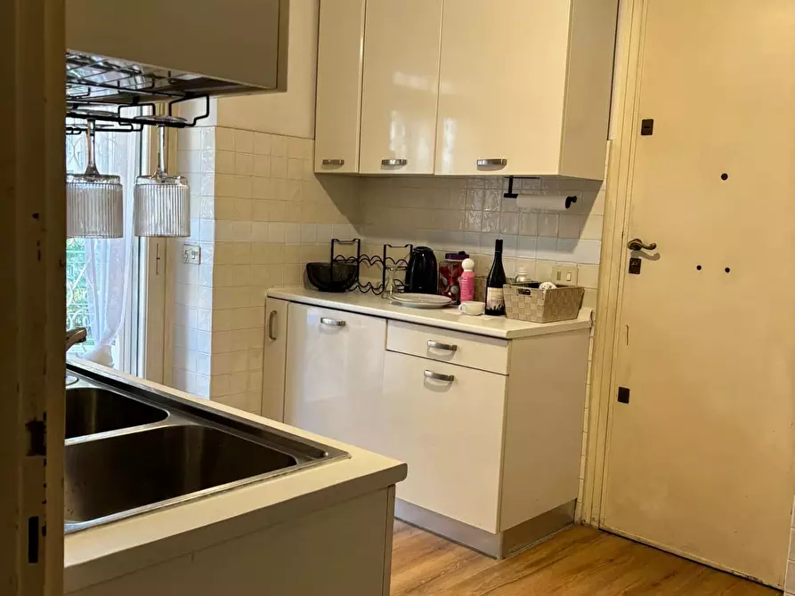 Immagine 23 di Camera in affitto  in Via Pompeo Neri10 a Roma