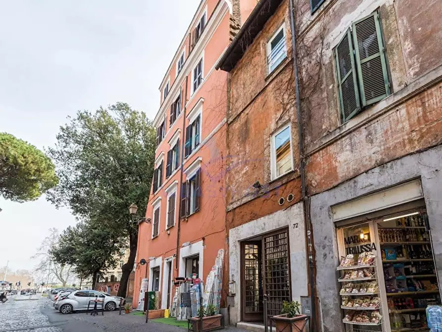 Immagine 4 di Appartamento in affitto  in Via Di Ponte Sisto72 a Roma