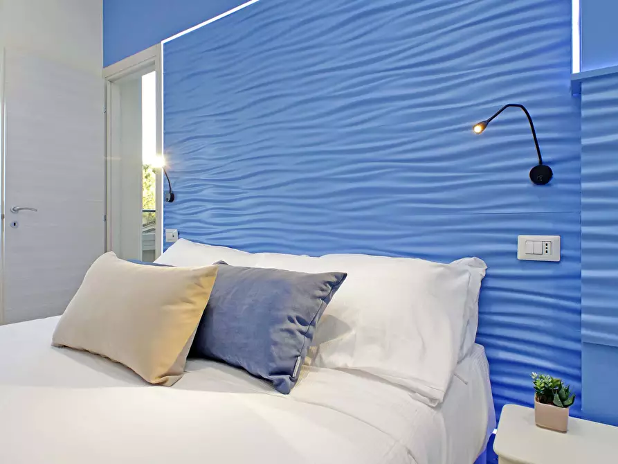 Immagine 26 di Appartamento in affitto  in Via Taranto93 a Roma