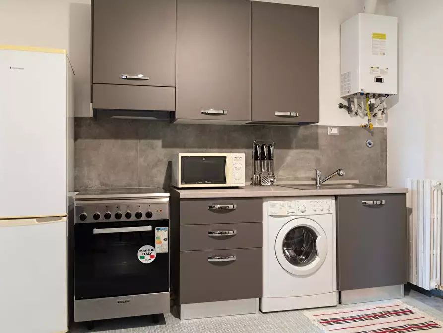 Immagine 9 di Appartamento in affitto  in Viale Puglie20 a Milano