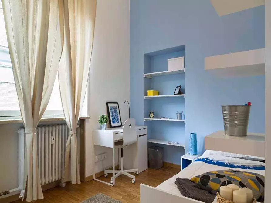 Immagine 9 di Camera in affitto  in Via Tarquinio Prisco3 a Milano