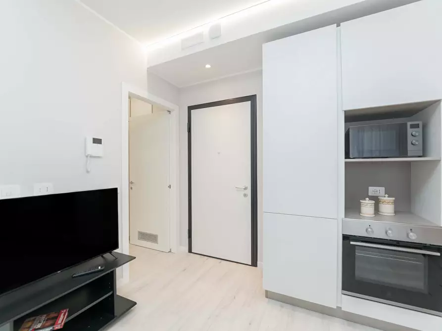 Immagine 9 di Appartamento in affitto  in Via Alfredo Comandini4 a Milano