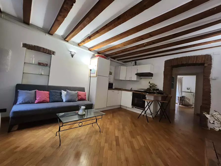 Immagine 6 di Appartamento in affitto  in Via Vigevano14 a Milano