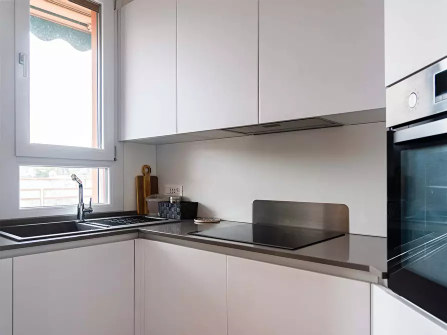 Immagine 22 di Appartamento in affitto  in Via Francesco Albani55 a Milano