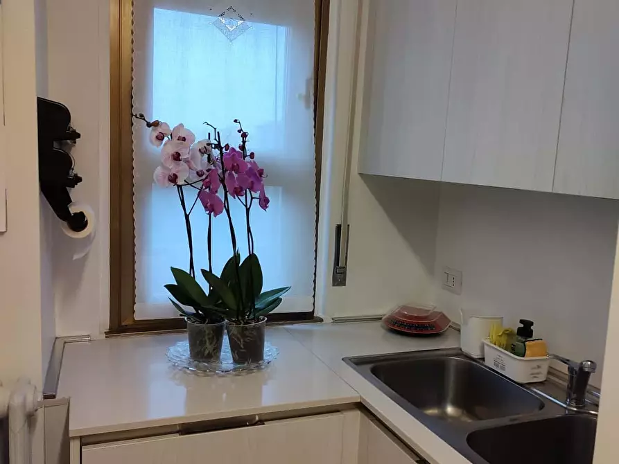 Immagine 11 di Appartamento in affitto  in Via degli Astri26 a Milano