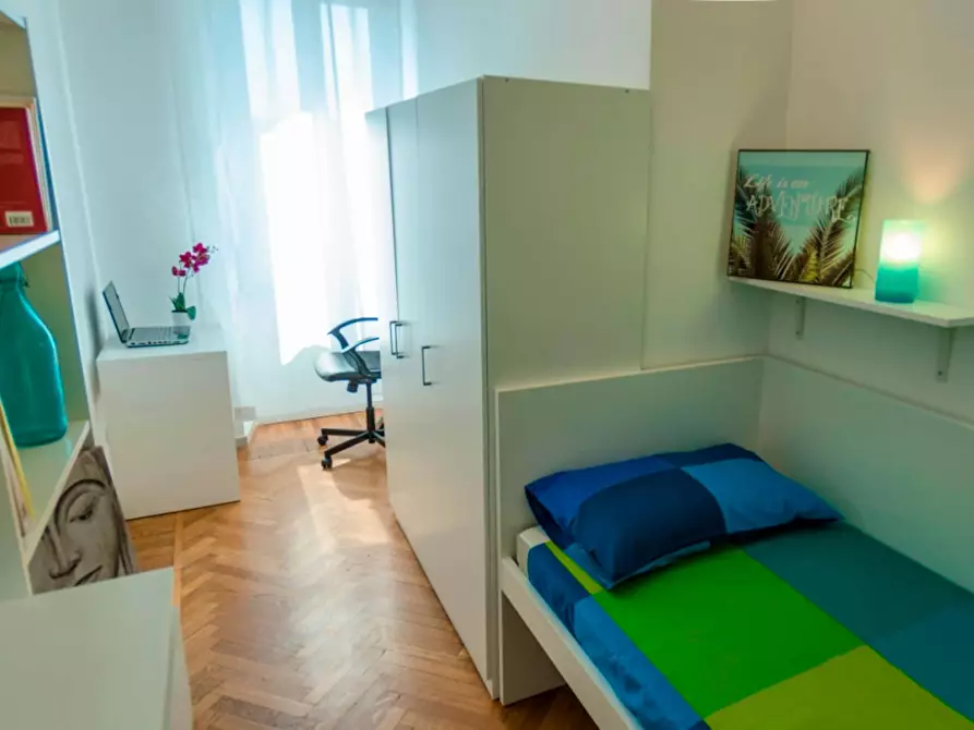 Immagine 4 di Camera in affitto  in Piazza Tancredi Galimberti25 a Torino