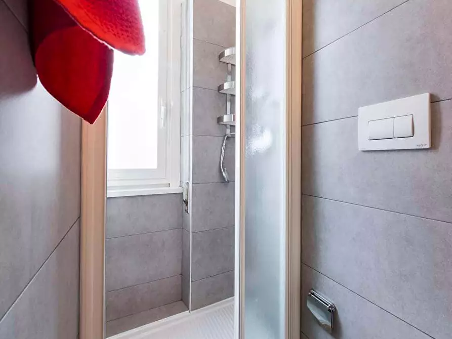 Immagine 38 di Camera in affitto  in Via Verbano5 a Milano