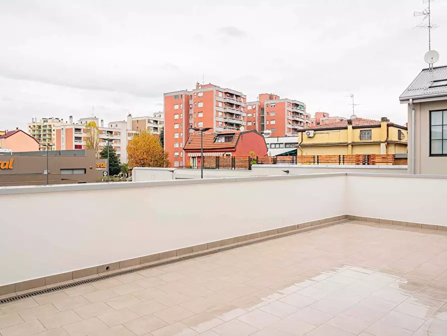 Immagine 21 di Camera in affitto  in Viale Monza241 a Milano