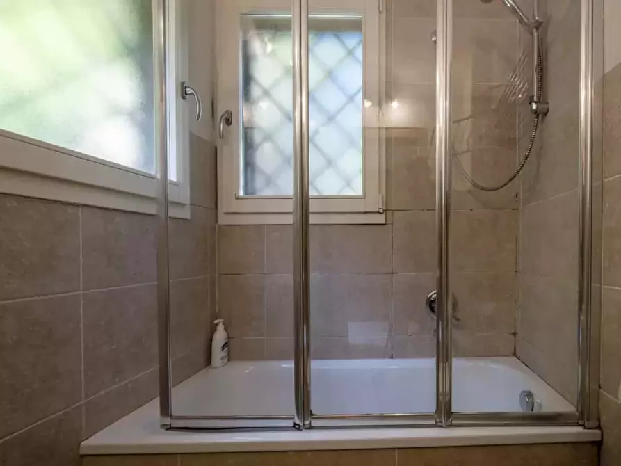 Immagine 16 di Appartamento in affitto  in Via Santo Stefano92 a Bologna