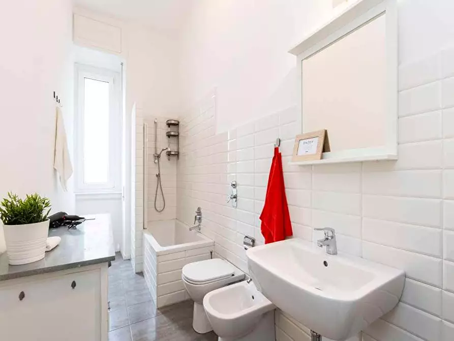 Immagine 36 di Camera in affitto  in Piazza Maria Adelaide di Savoia5 a Milano