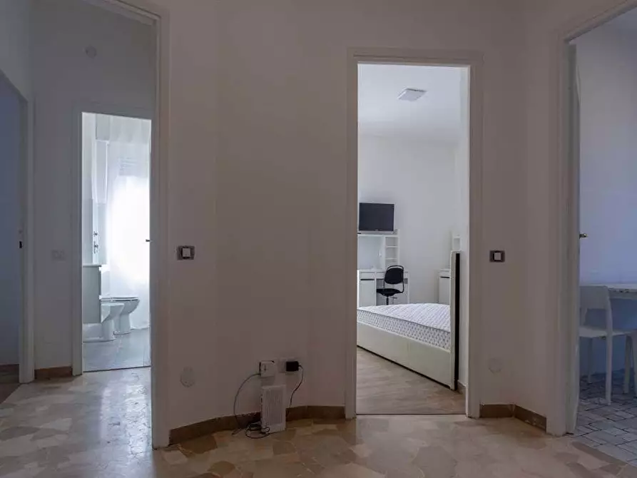 Immagine 42 di Camera in affitto  in Viale San Gimignano4 a Milano