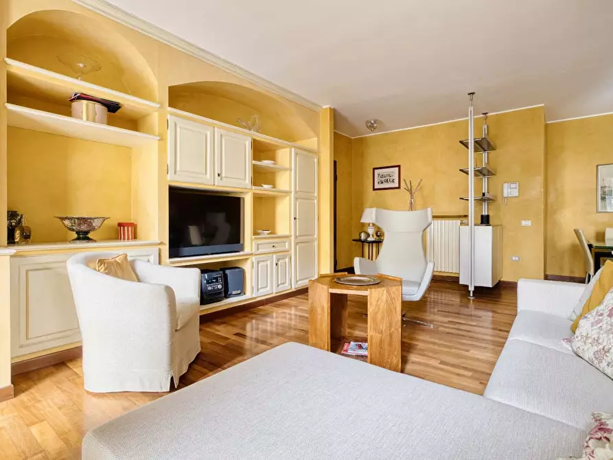 Immagine 21 di Appartamento in affitto  in Via Scaldasole6 a Milano