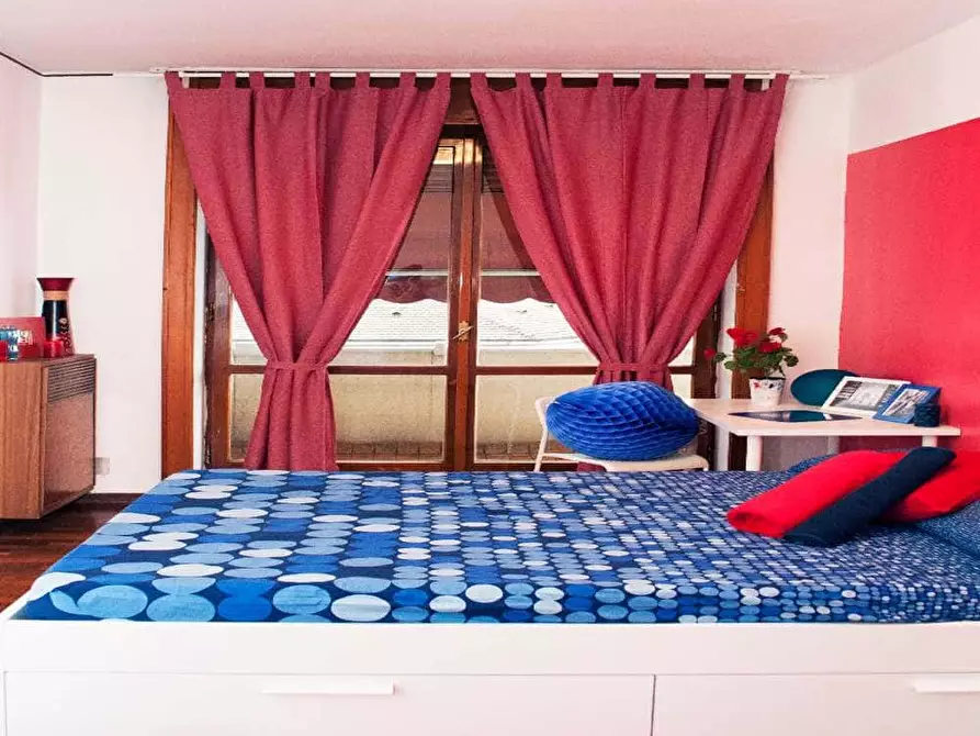 Immagine 6 di Camera in affitto  in Via Andrea Costa11 a Milano