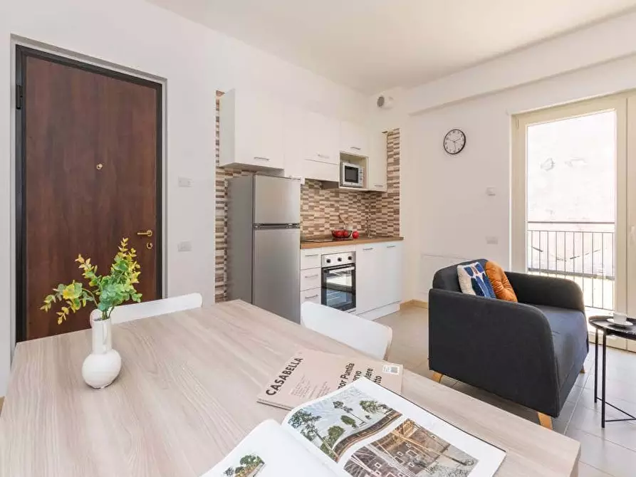 Immagine 30 di Camera in affitto  in Via Gardone5 a Milano