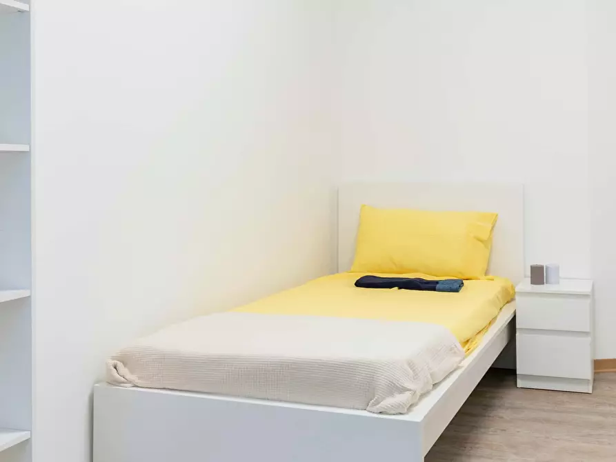 Immagine 2 di Camera in affitto  in Via Frinco15 a Torino