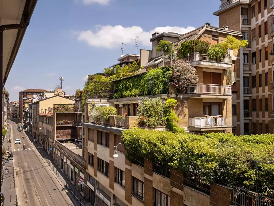 Immagine 37 di Appartamento in affitto  in Via Bramante1 a Milano