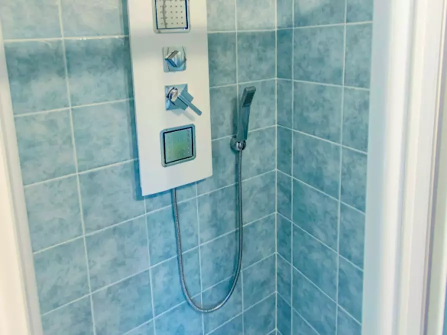 Immagine 6 di Camera in affitto  in Corso Sebastopoli a Torino