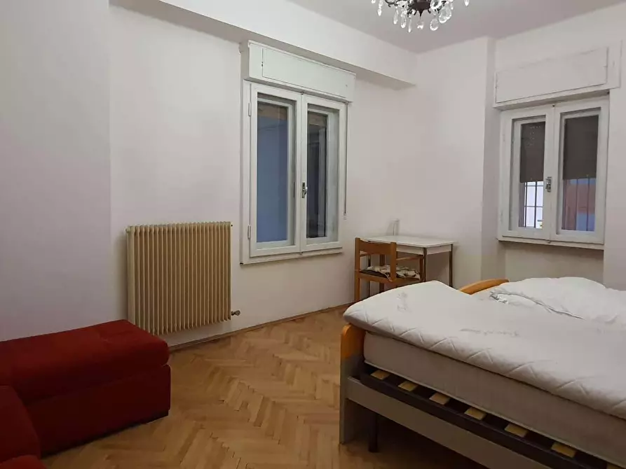 Immagine 1 di Camera in affitto  in Via San Giovanni a Trento