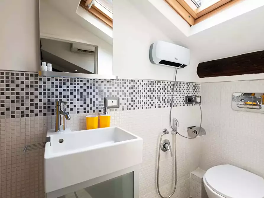 Immagine 21 di Appartamento in affitto  in Via Bramante20 a Milano