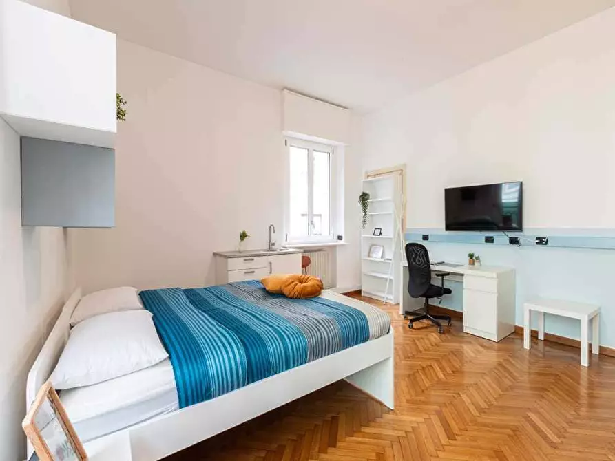 Immagine 1 di Camera in affitto  in Via Nino Bixio34 a Milano