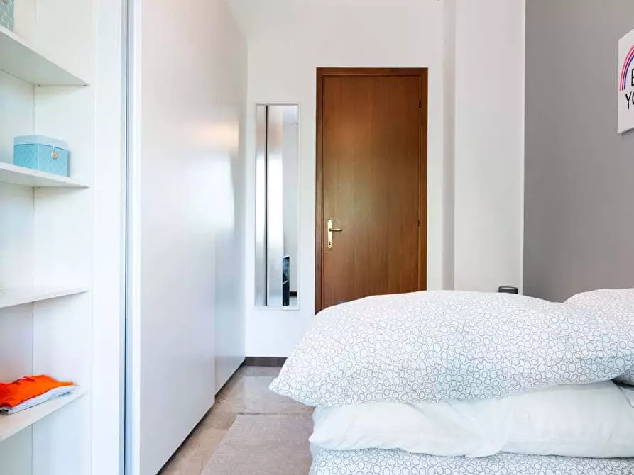 Immagine 7 di Camera in affitto  in Via fratelli Fraschini7 a Milano