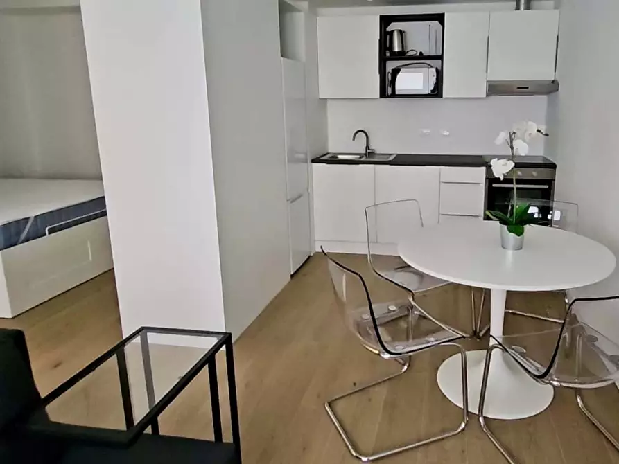 Immagine 6 di Appartamento in affitto  in Corso Italia7 a Trieste