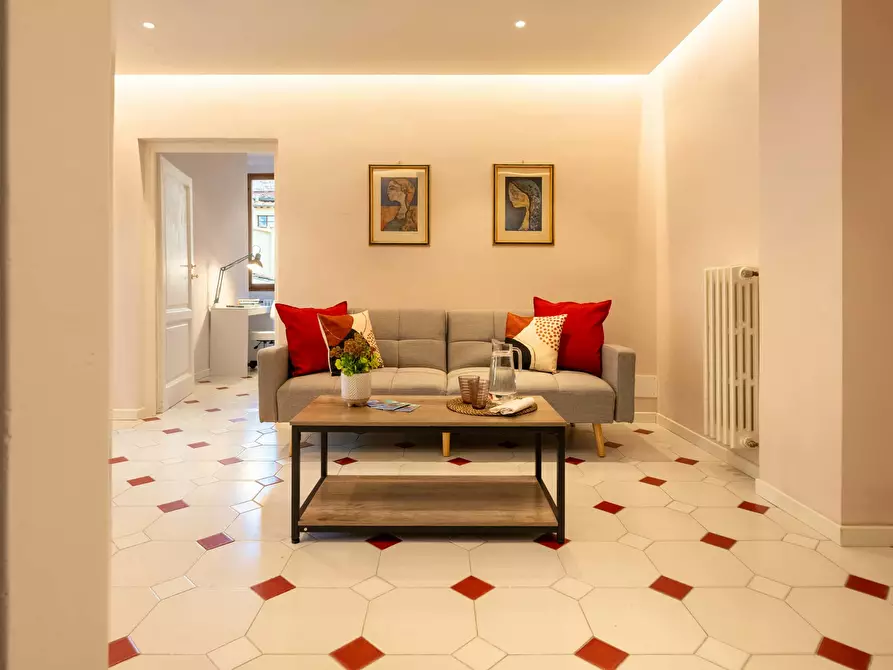 Immagine 21 di Appartamento in affitto  in Via degli Alfani a Firenze